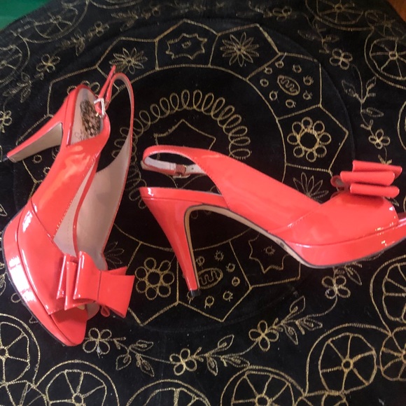Vince Camuto 6.5 Sling Back Bow Heels Anisha Coral - Picture 4 of 9